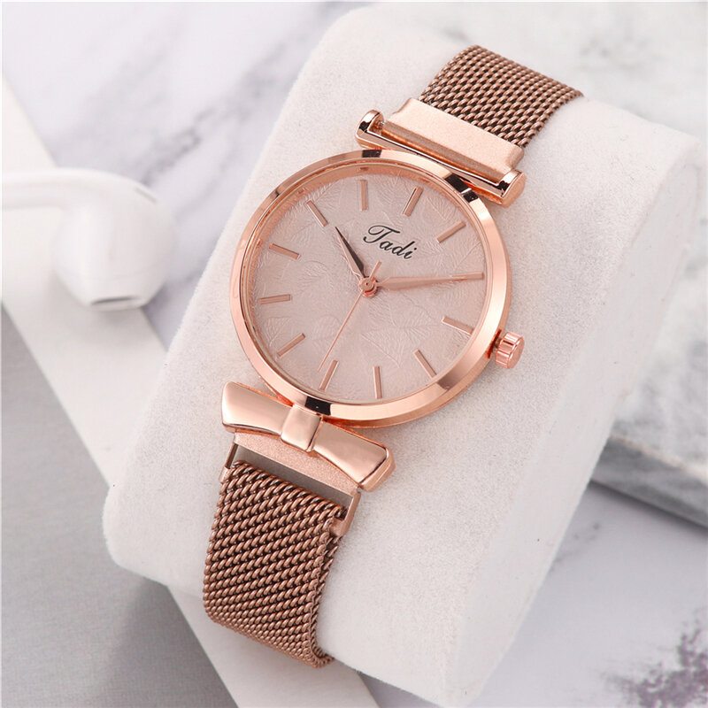 Módne Elegantné Dámske Hodinky Alloy Mesh Band No Number Ciferník Ružové Zlato Case Quartz Watch