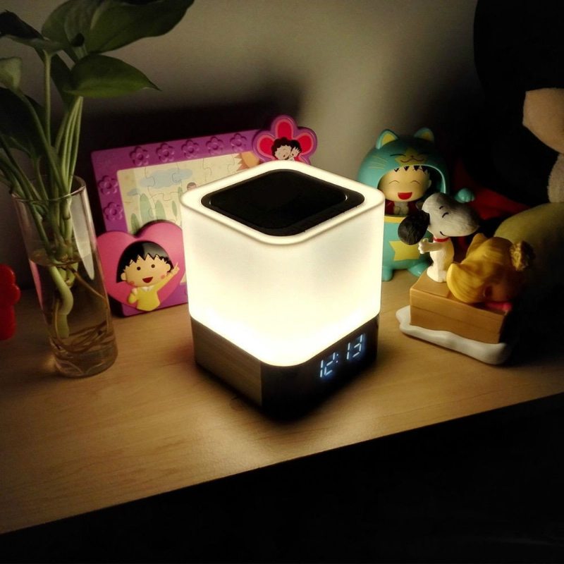 Digitálny Budík S Kalendárom 5 V 1 Nočná Lampa S Reproduktorom Bluetooth
