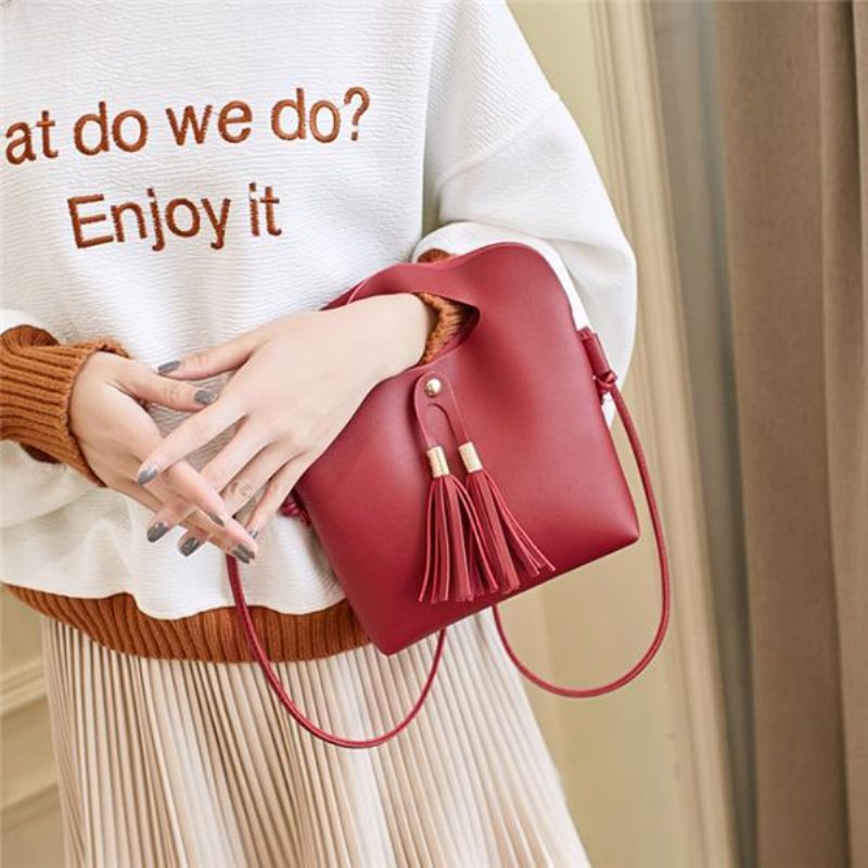 Dámske Mini Pu Crossbody Kabelky Tassel Na Telefón