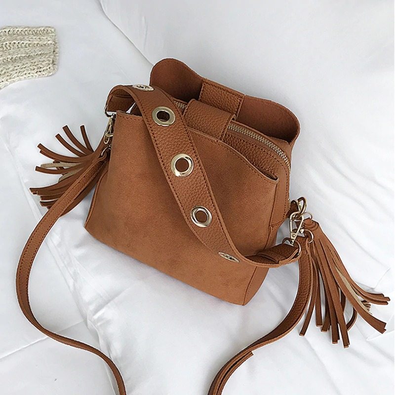 Fashion Scrub Women Bucket Bag Vintage Tassel Messenger Bag Vysoko Kvalitná Retro Taška Cez Rameno Simple Crossbody Bag Tote