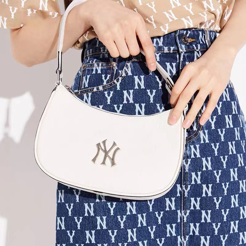 Mlb Underarm Bag Summer High-end Feeling Niche White Crescent Bag Kabelka Cez Rameno Malá Taška