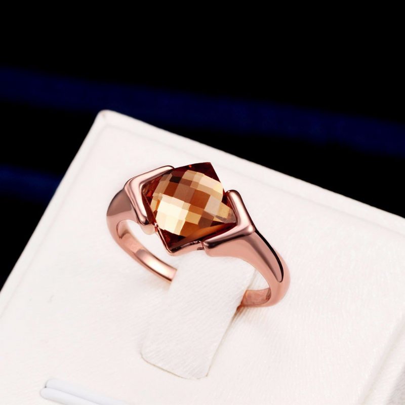 Luxusný Svadobný Prsteň Alloy Rhombus Glass Crystal Women Ring