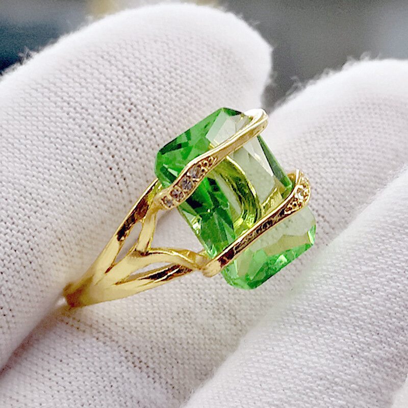 Vintage 18k Zlato Pozlátený Geometrický Štvorcový Zirkónový Prsteň Kovový Drahokam Transparentné Smaragdové Prstene Na Prsty