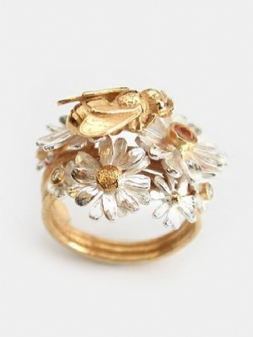 Vintage Alloy Bee Med Flower Golden Leaf Ring