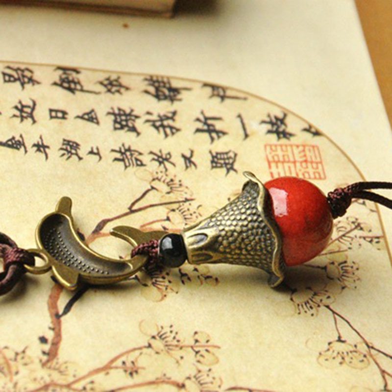 Vintage Náhrdelník S Príveskom Delphis S Okrúhlym Korálkovým Náhrdelníkom S Malým Zvončekom Etnické Šperky Pre Ženy