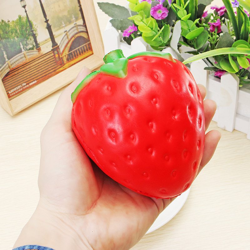 Darčeková Dekoračná Hračka Z Kolekcie Jumbo Strawberry Squishy Pomaly Rastúce Mäkké Ovocie