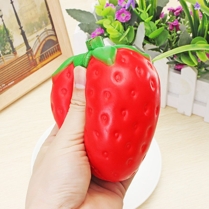 Darčeková Dekoračná Hračka Z Kolekcie Jumbo Strawberry Squishy Pomaly Rastúce Mäkké Ovocie